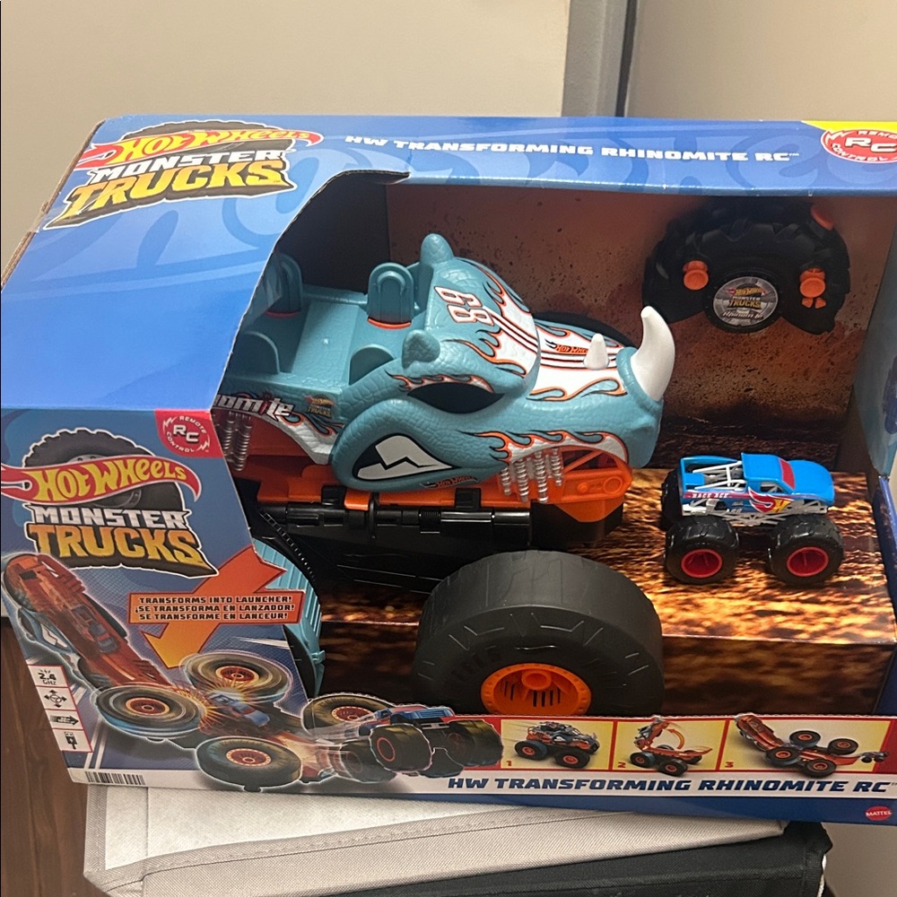 Monster Trucks Transforming Rhinomite RC - Blue and Orange